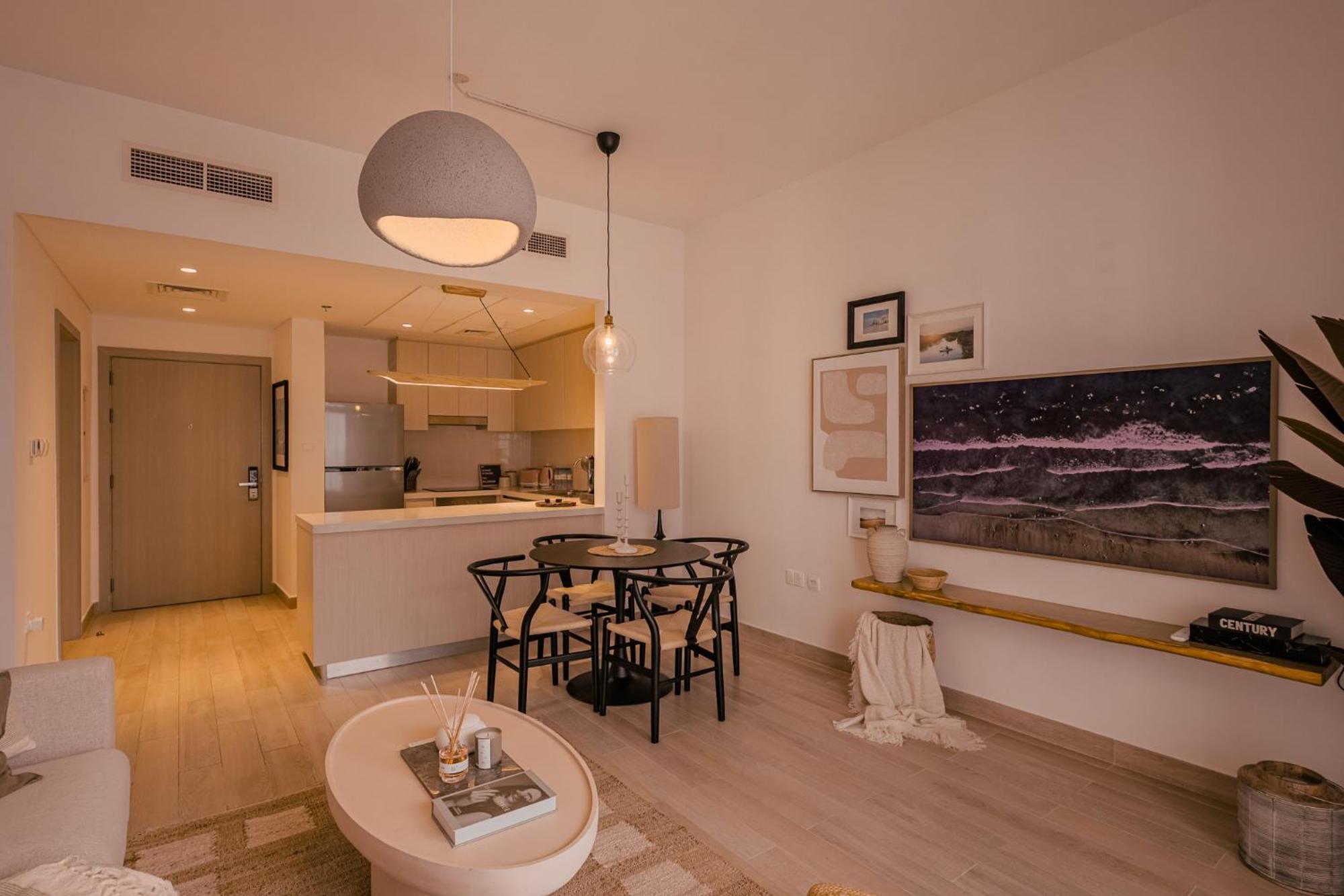 Yas Island Elegant 2br With & Pool View *