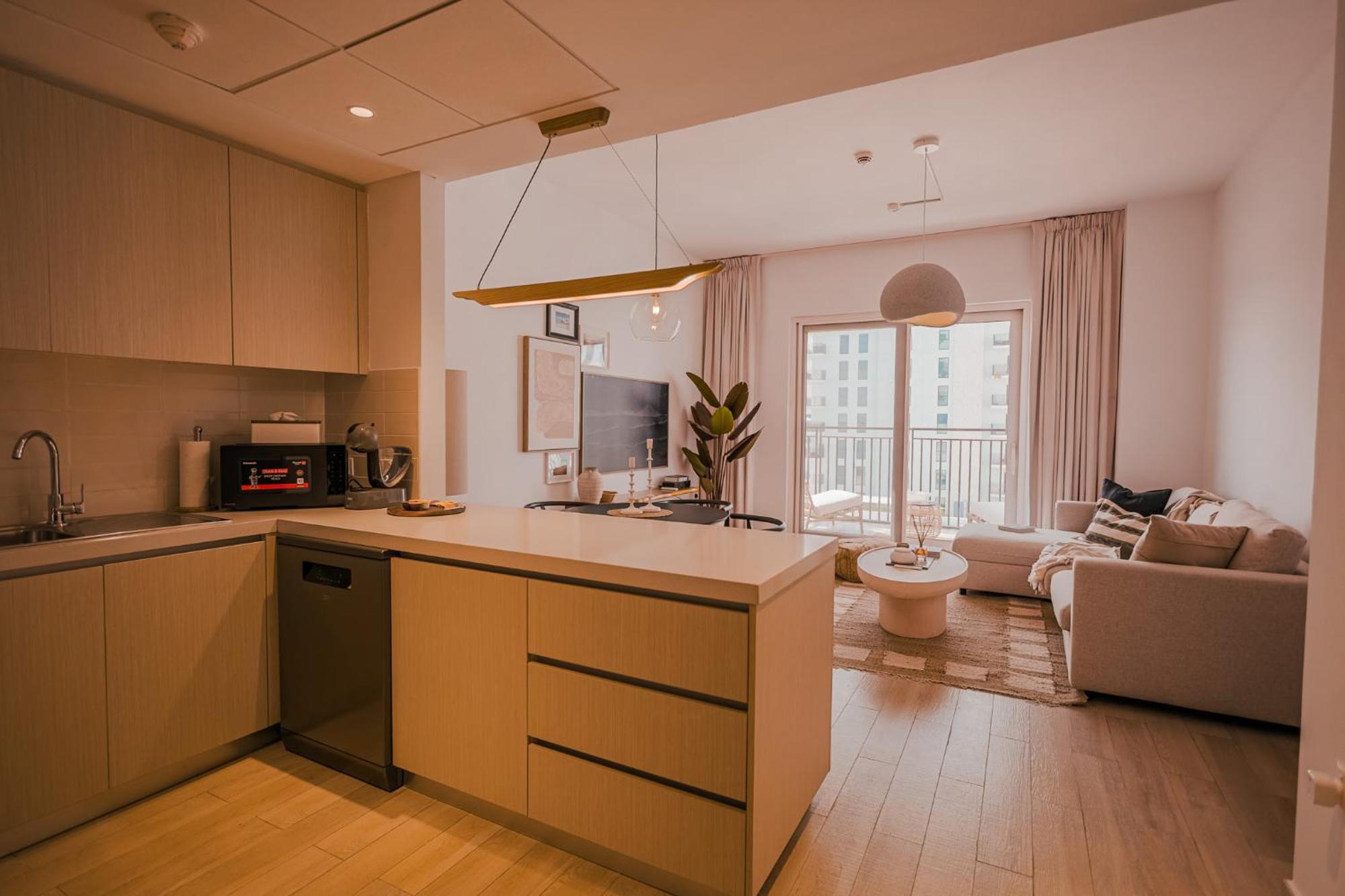 Yas Island Elegant 2br With & Pool View * Abu Dhabi